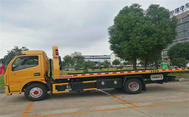 奉贤定远24小时拖车救援电话号码，定远道路救援公司怎么收费的